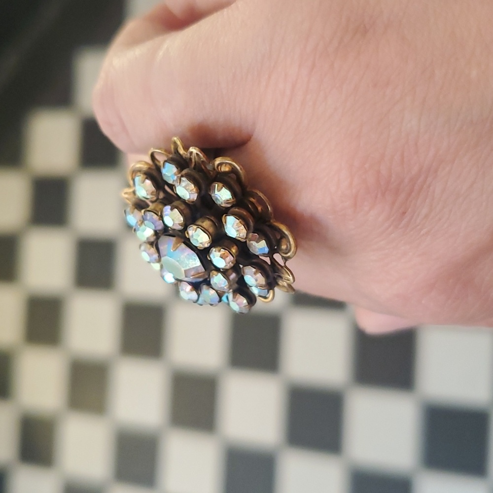 Handmade 1950s aurora borealis crystal statement rhinestone ring - Picture 4 of 5